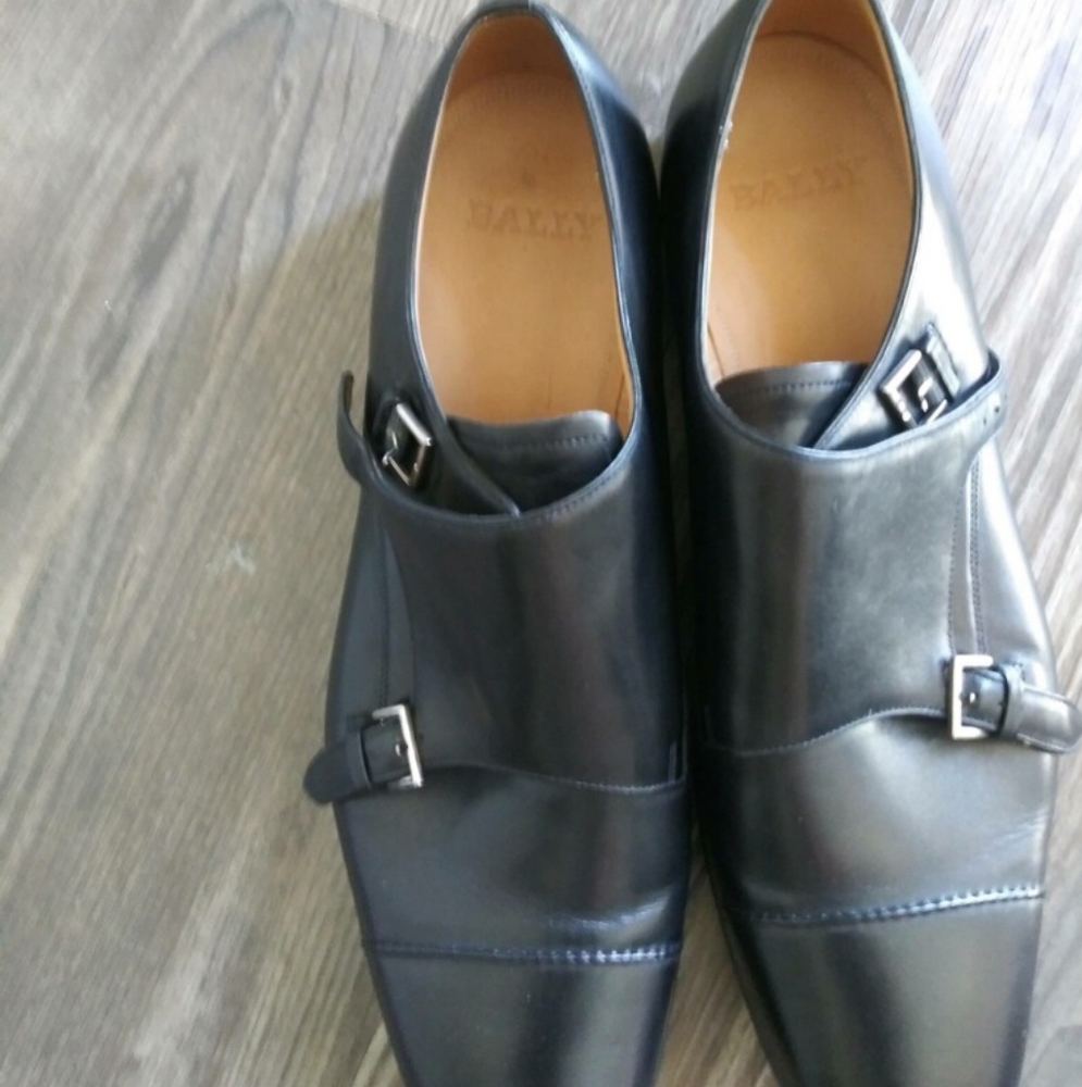 Men's Luxury Shoe View 3